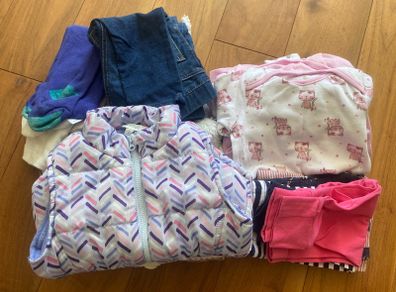 Baby Girl winter clothes (6-9m)