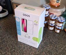 Qdos iPhone 17 Pro case + charger