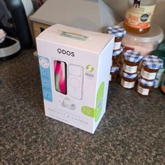 Qdos iPhone 17 Pro case + charger