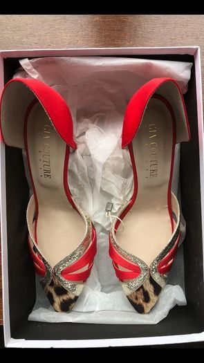 Brand New - Gia  - Size 40- Designer