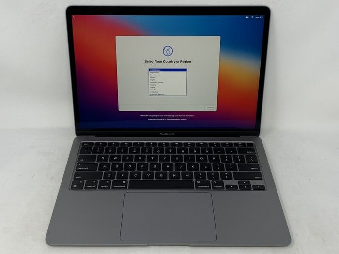 Fully refurbished MacBook Air 13-inch, 2020 (M1, 8GB Memory, 250GB SSD)