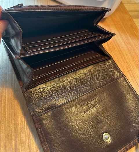 Brown Leather Crocodile Style Womens wallet