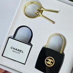 Set of locks Chanel