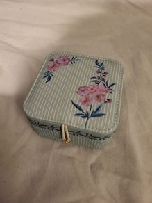 Carolyn Donnelly Eclectic Jewellery Box NEW