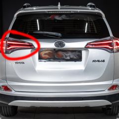 Toyota Rav4 2016 - 2018 Original INNER LEFT Tail / Rear LED light
