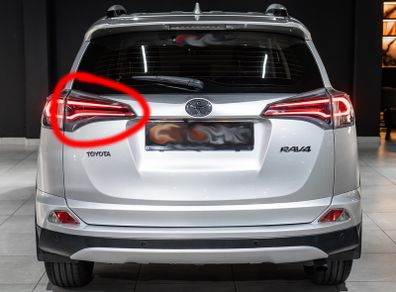 Toyota Rav4 2016 - 2018 Original INNER LEFT Tail / Rear LED light