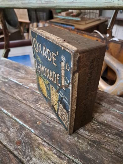 Vintage Lemonade Tin