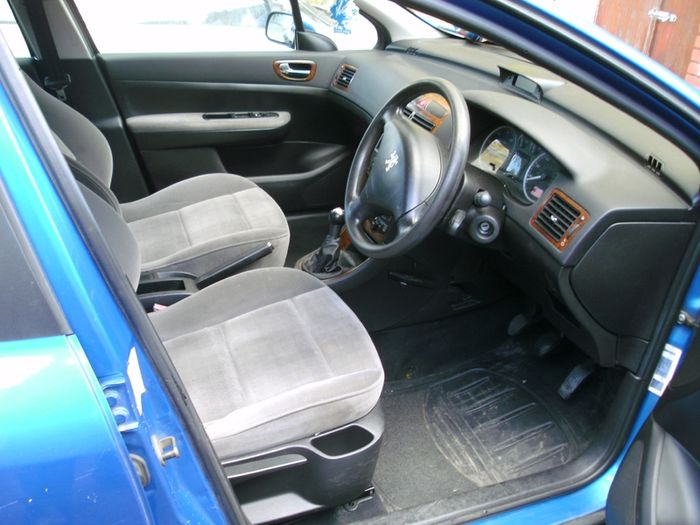 2004 Peugeot 307, PARTS.