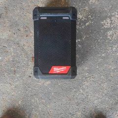 milwaukee m12 radio