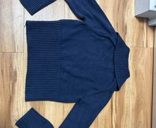 Abercrombie & Fitch Gorgeous Cropped Zip-Up