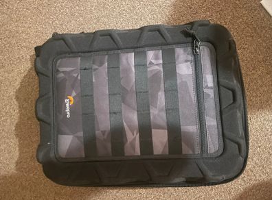 Camera/drone bag Lowepro drone guard cs 300