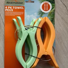 Beach towel pegs