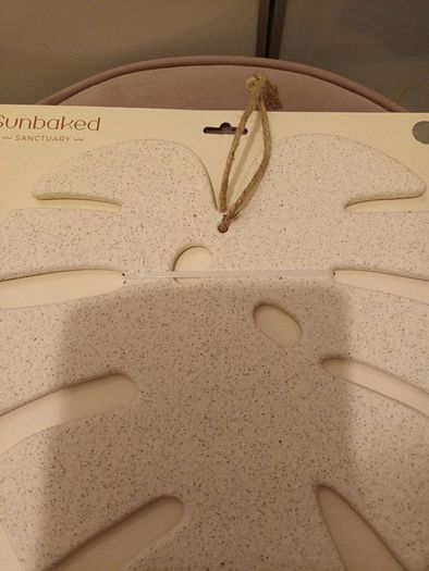 Twxtured outdoor/indoor wall plaque