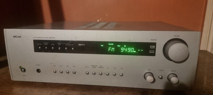 receiver arcam avr200
