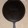 Vintage seasoned Kichly cast Iron pan, double handled Image 3