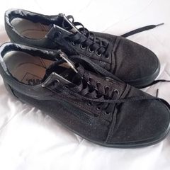 Vans black