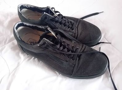 Vans black