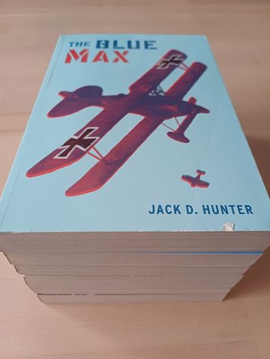 War Books Box Set, Dirty Dozen, Great Escape, MASH, 10 Military Action Paperbacks 2004