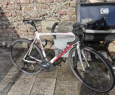 Moser 111 carbon racer