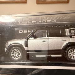 Land Rover Defender Gift Set Merchandise Bundle . Model Car, Notebook, Pen, Lanyard