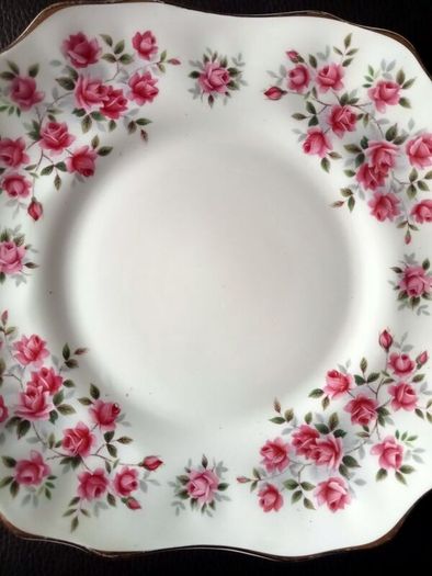 Arklow Pottery Cake Plate