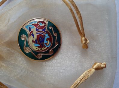 New vintage Tara enamel brooch