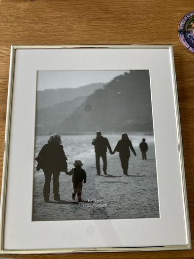 Dunnes silver frame 8 x 10 inch