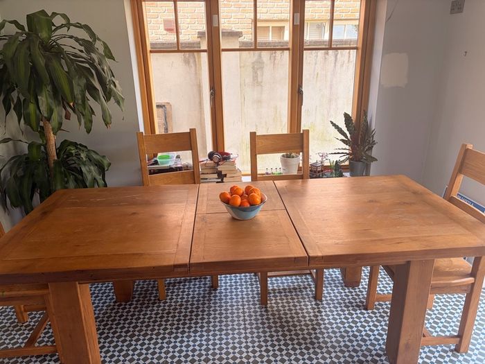 Solid Wood Extendable Table