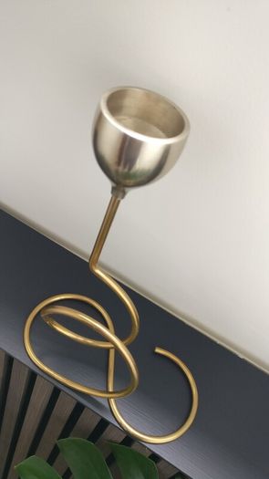 Candle holder