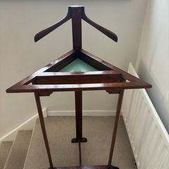 Valet stand