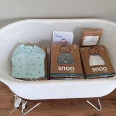 Snoo smart sleeper bassinet