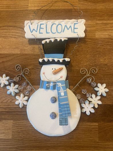 Hanging Wooden Snowman Welcome Sign