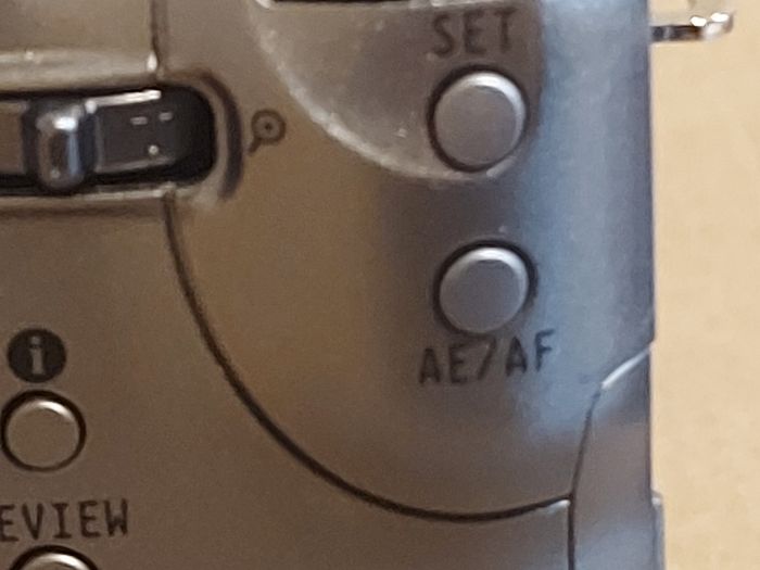 Schneider-KREUZNACH, Variogon 35mm-430mm(Equivalent) AF 12 x Optical Zoom Digital Camera, unsure of the Model, Possibly Kodak Easyshare, no Battery or Memory Card, so cannot test, Excellent cosmetic condition