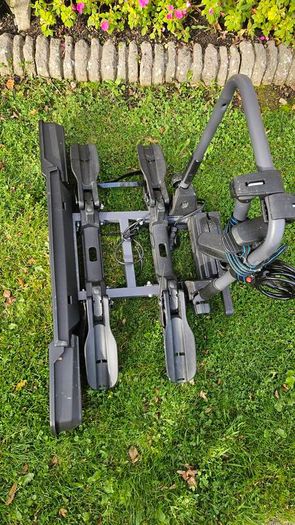 Peruzzo Pure Instinct 2-Bike Towbar Mounted Bike Rack. Used Twice