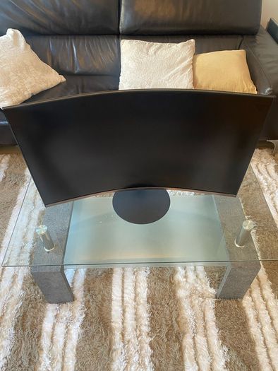 32" Curved Samsung Monitor