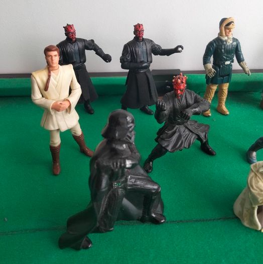 Star Wars figures
