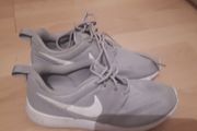 Nike Grey Ladies Runners