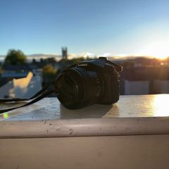Panasonic Lumix DMCFZ1000 4K Camera Leica Lens Accessories