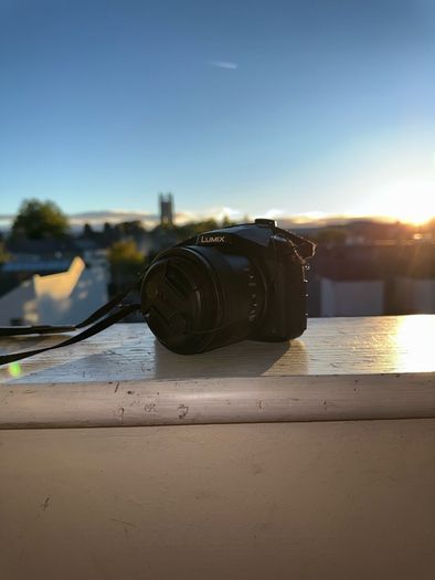 Panasonic Lumix DMCFZ1000 4K Camera Leica Lens Accessories