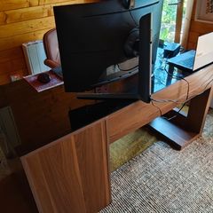 Executive office desk
