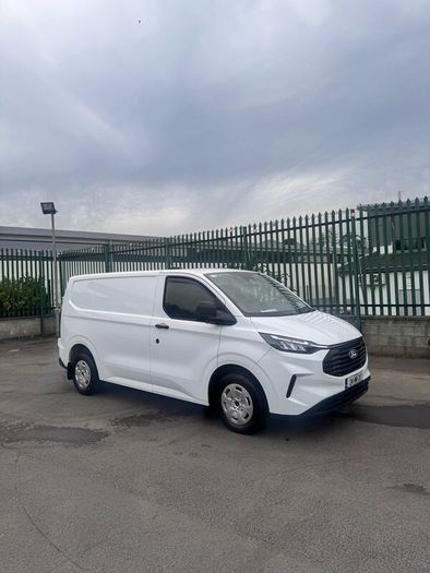 2024 ford transit custom