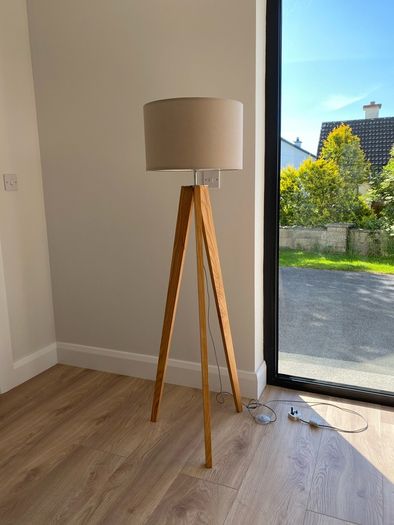 Floor lamp