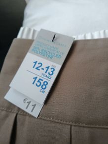 12/13 yr Skirt "Brand New"