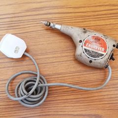 Electric engraver Burgess Model VT 62  200/220V AC mains  working fine