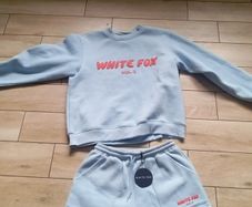ladies  White Fox.  Jumper  and shorts set .Size L