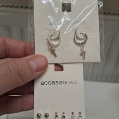 4 sets of Earrings silver
