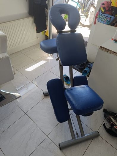 massage chair