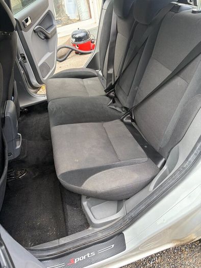 Ford Focus GHIA 1.8 Diesel