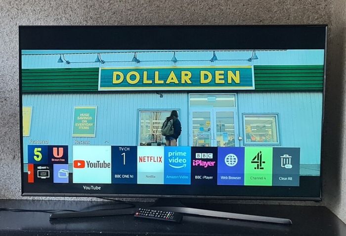 Samsung 48" Full HD Smart TV  Great Condition