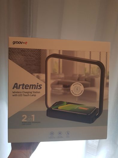 Wireless charging station with LED touch light ARTEMIS